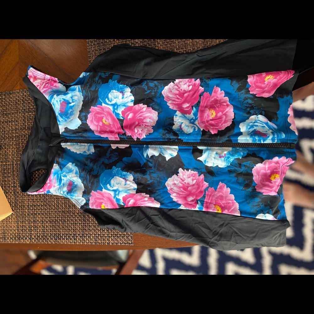 Swim suit